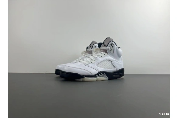 Retro DD0587-110 Jordan DD0587-110 and "White Black"  5  0518